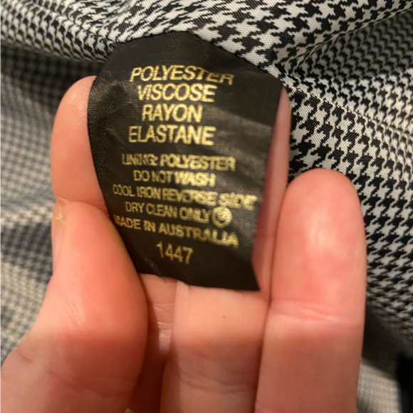 Portmans Size 10 Black Lined Coat - Picture 6 of 6